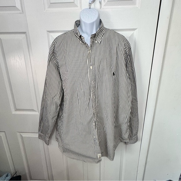 Ralph Lauren Black and White Casual Button Down Shirt - Picture 4 of 7